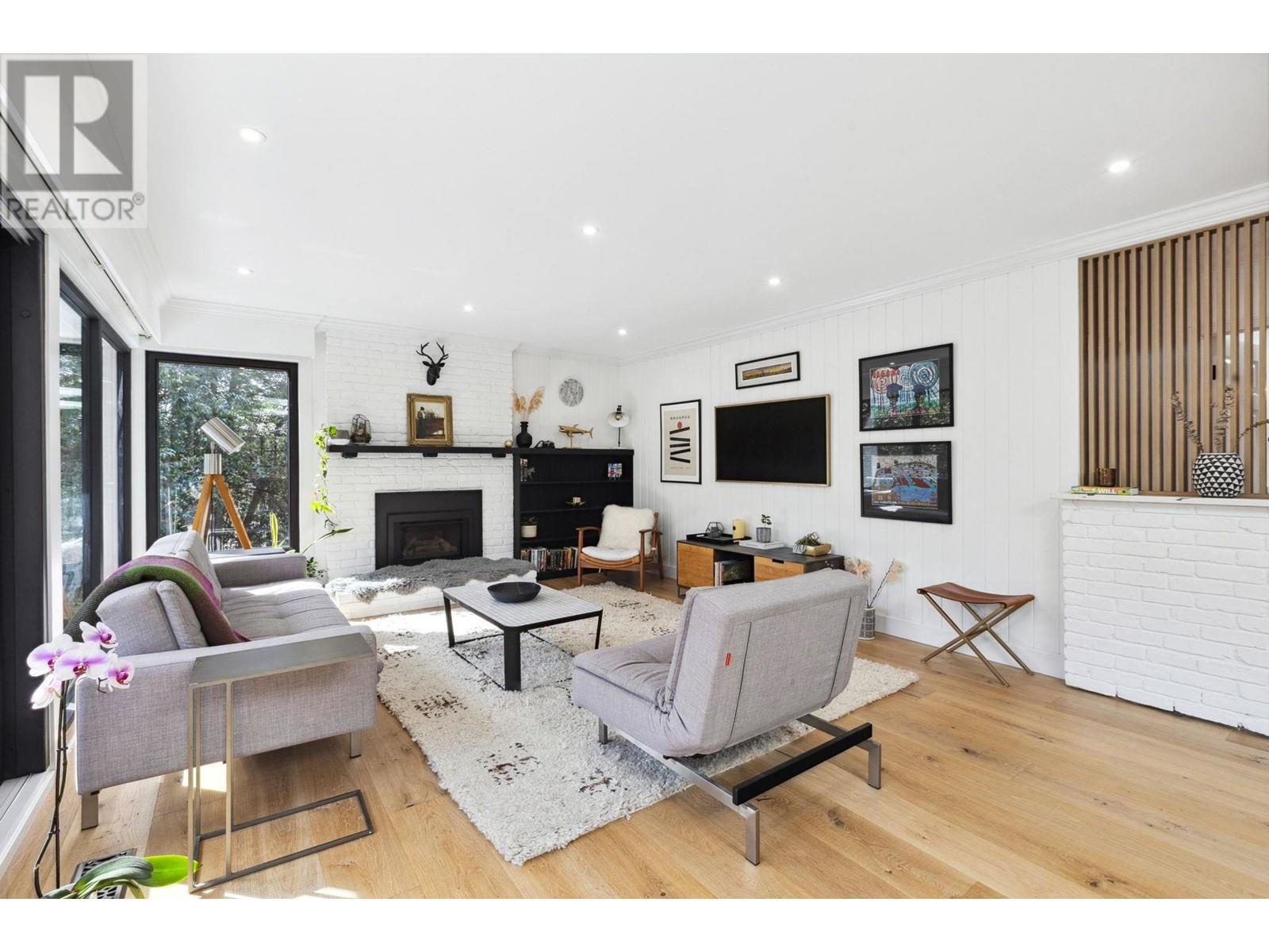 Property at 1820 FULTON AVENUE image 3