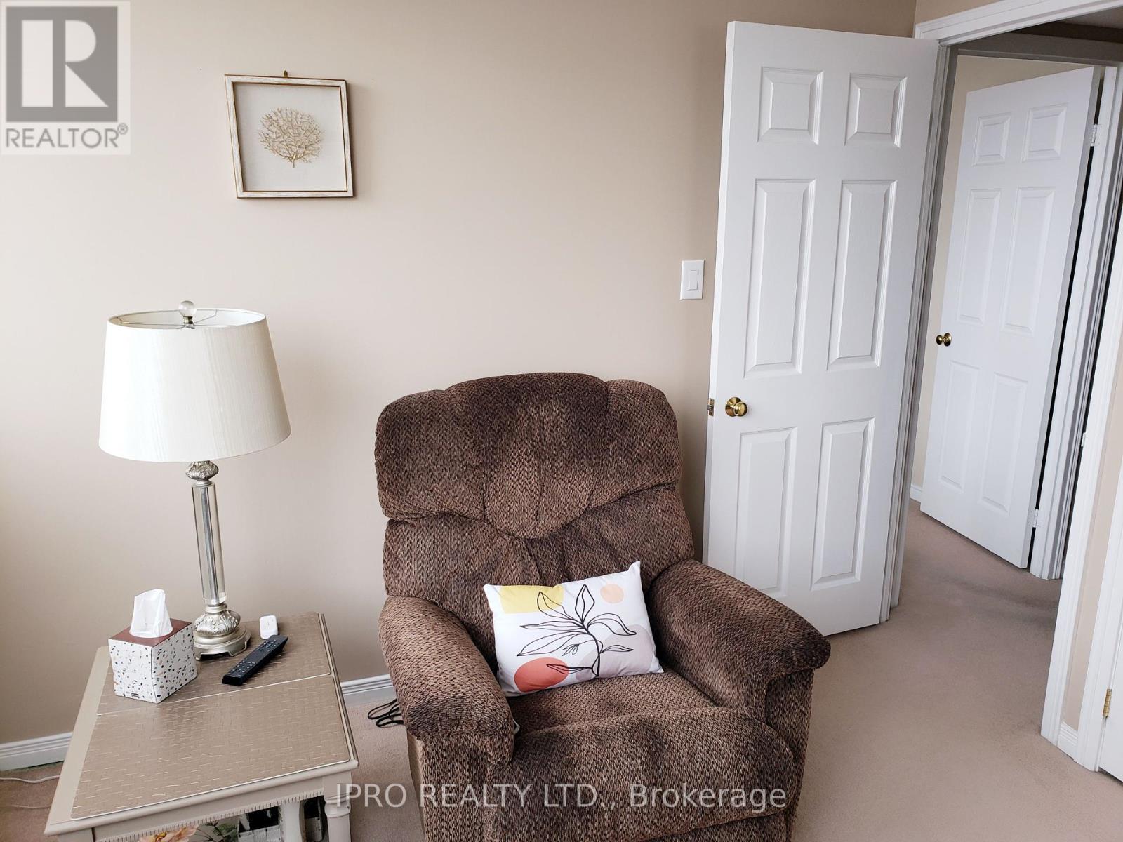 808 - 1360 Rathburn Road E, Mississauga, Ontario  L4W 4H4 - Photo 19 - W12157239