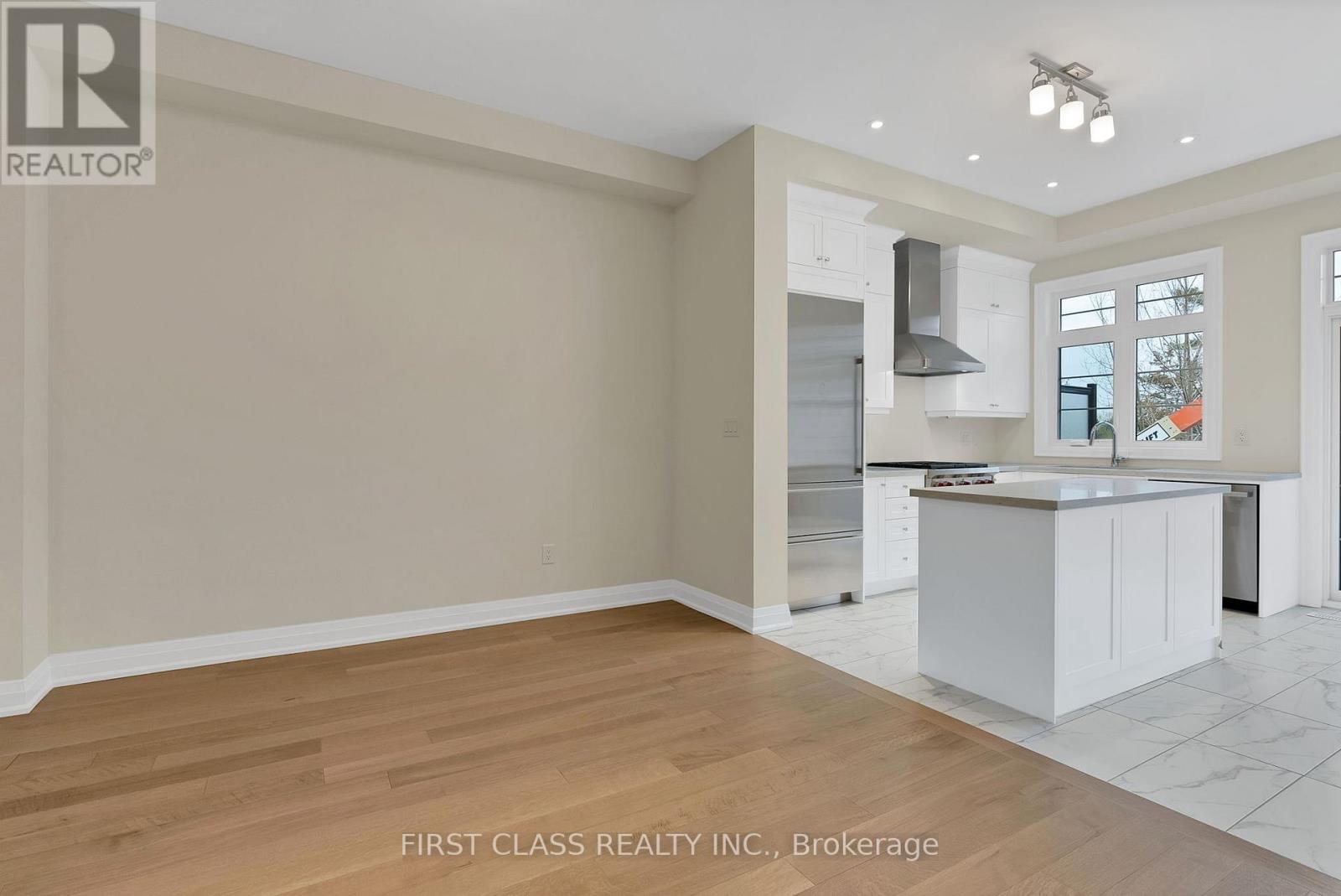 4289 Major Mackenzie Drive, Markham, Ontario  L6C 3L5 - Photo 6 - N12123133