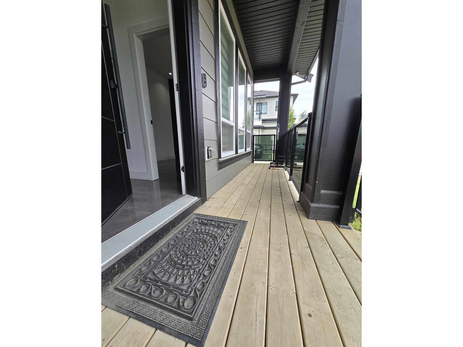 19228 Aloha Drive, Surrey, British Columbia  V4N 6T9 - Photo 2 - R2962859