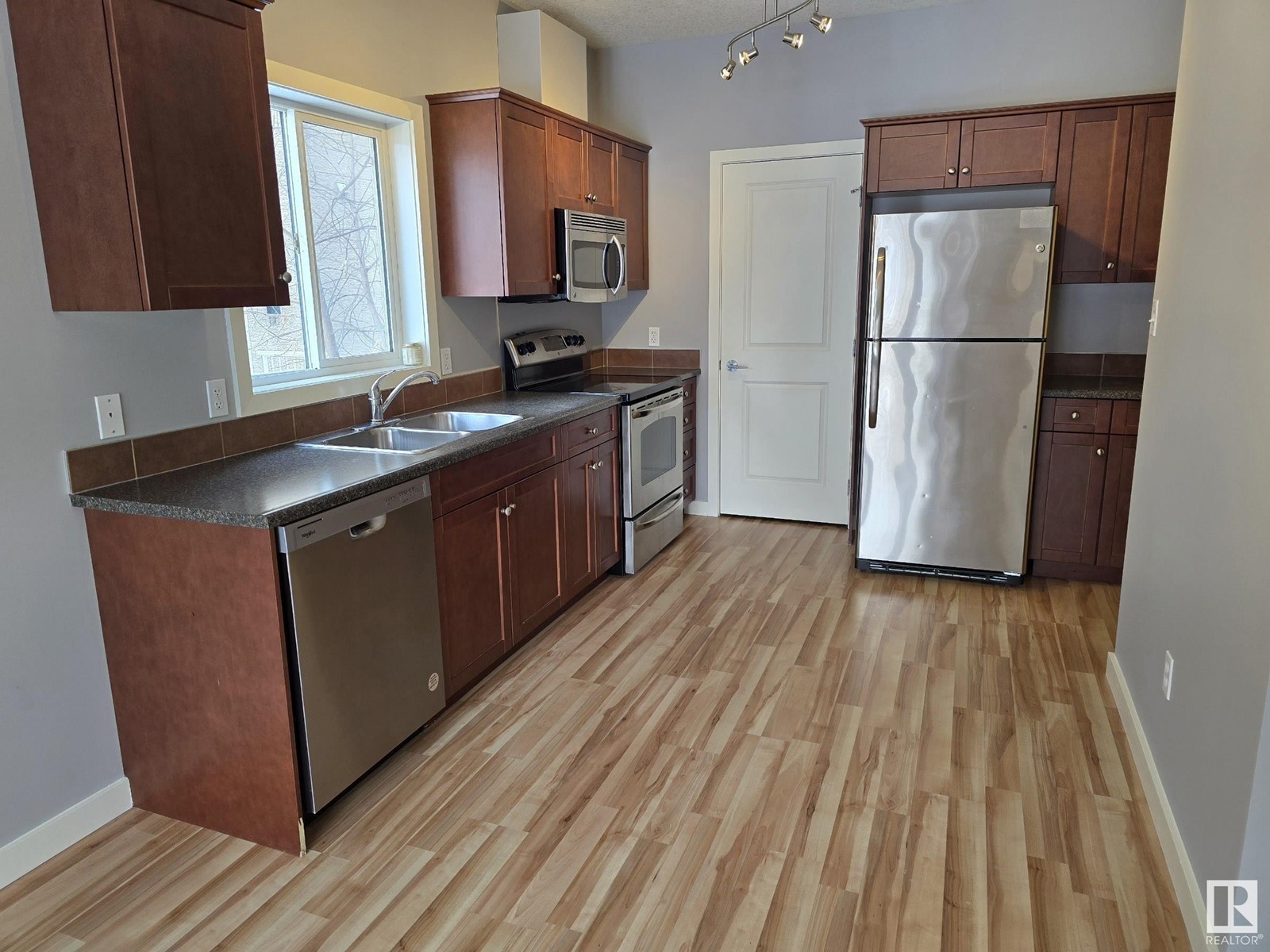 #5 11913 103 St Nw, Edmonton, Alberta  T5G 2J4 - Photo 5 - E4428359