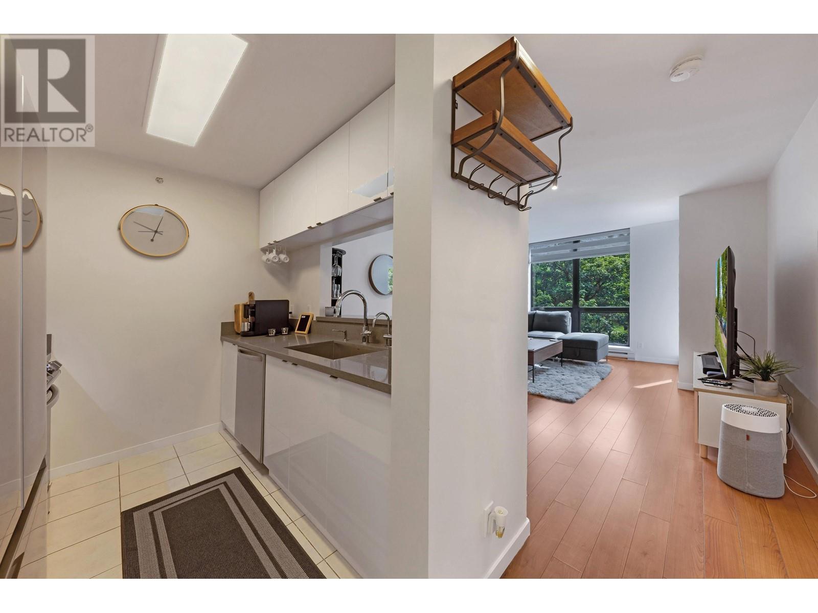 215 3663 Crowley Drive, Vancouver, British Columbia  V5R 6H4 - Photo 12 - R3003183