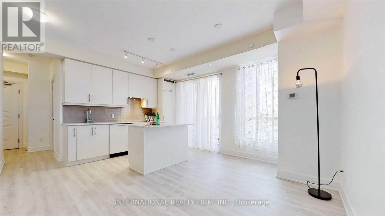 516 - 9085 Jane Street, Vaughan, Ontario  L4K 0L8 - Photo 13 - N12157254