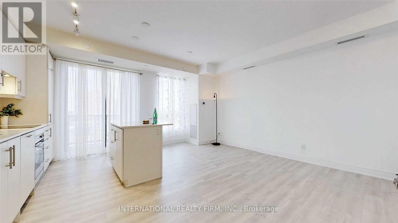 516 - 9085 Jane Street, Vaughan, Ontario  L4K 0L8 - Photo 14 - N12157254