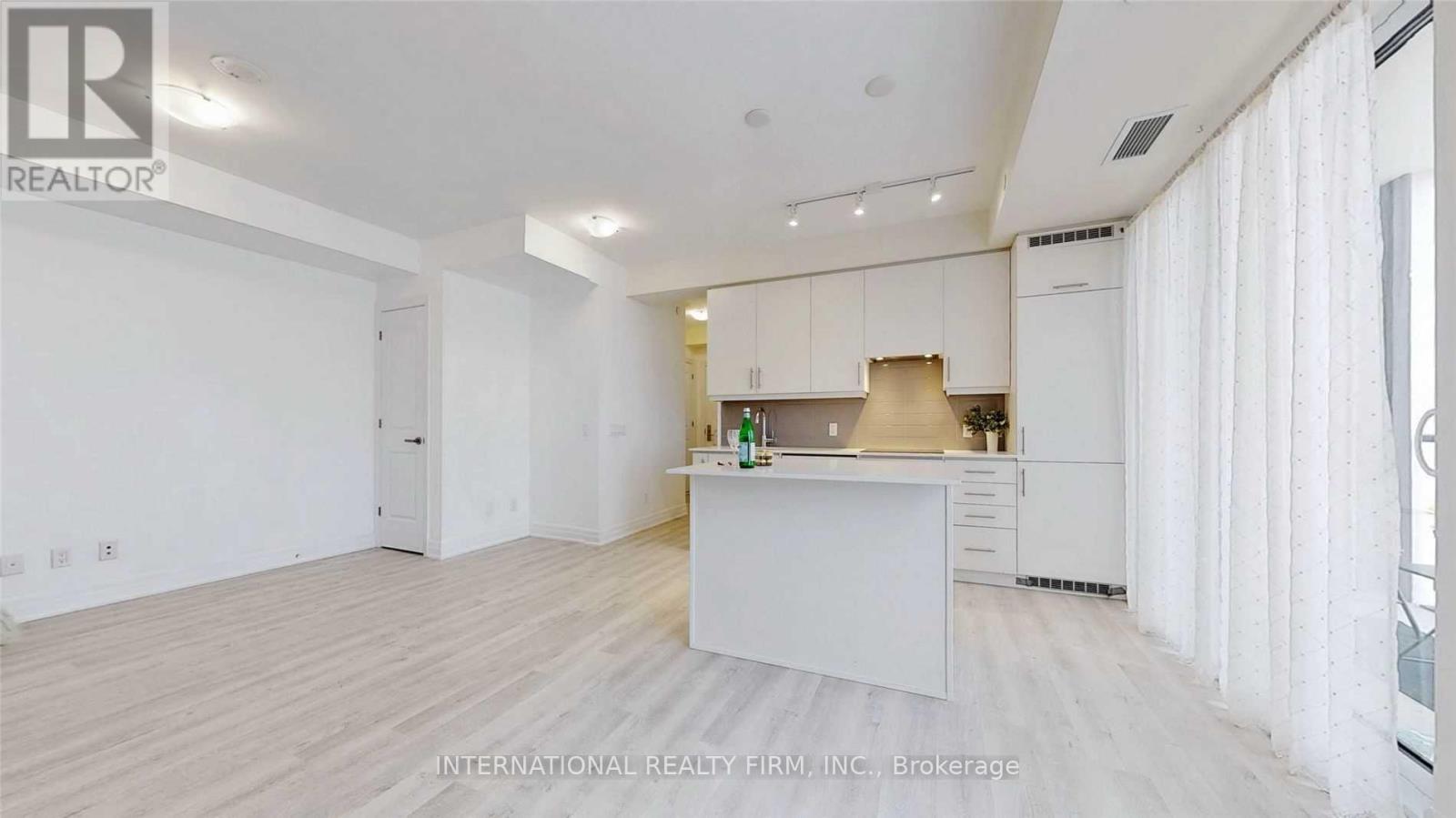 516 - 9085 Jane Street, Vaughan, Ontario  L4K 0L8 - Photo 15 - N12157254