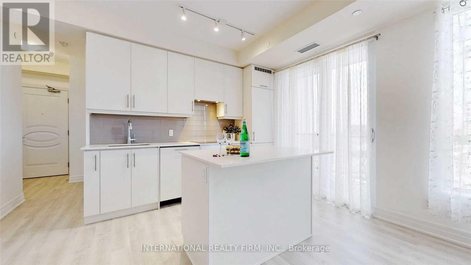 516 - 9085 Jane Street, Vaughan, Ontario  L4K 0L8 - Photo 17 - N12157254