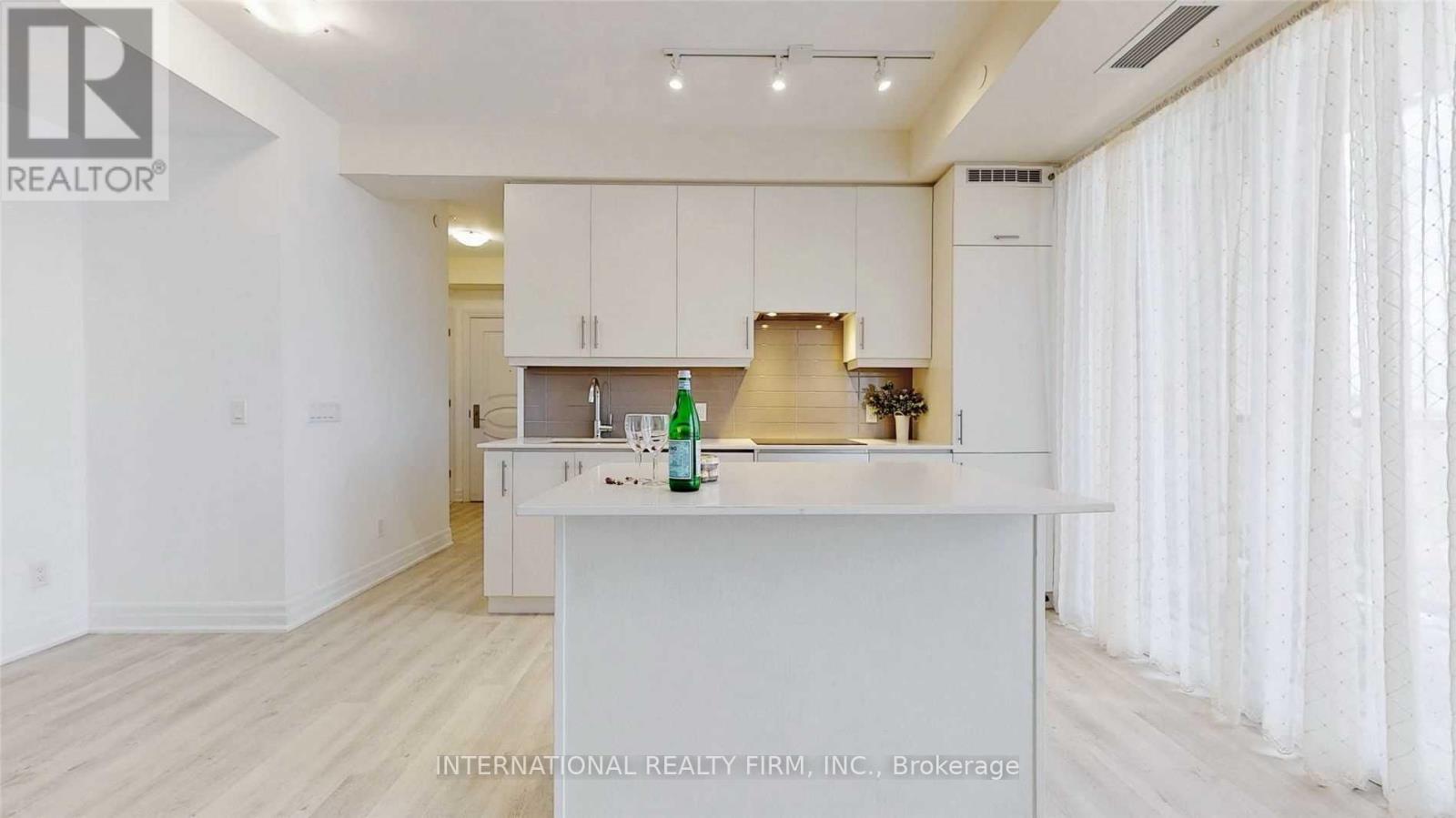516 - 9085 Jane Street, Vaughan, Ontario  L4K 0L8 - Photo 18 - N12157254
