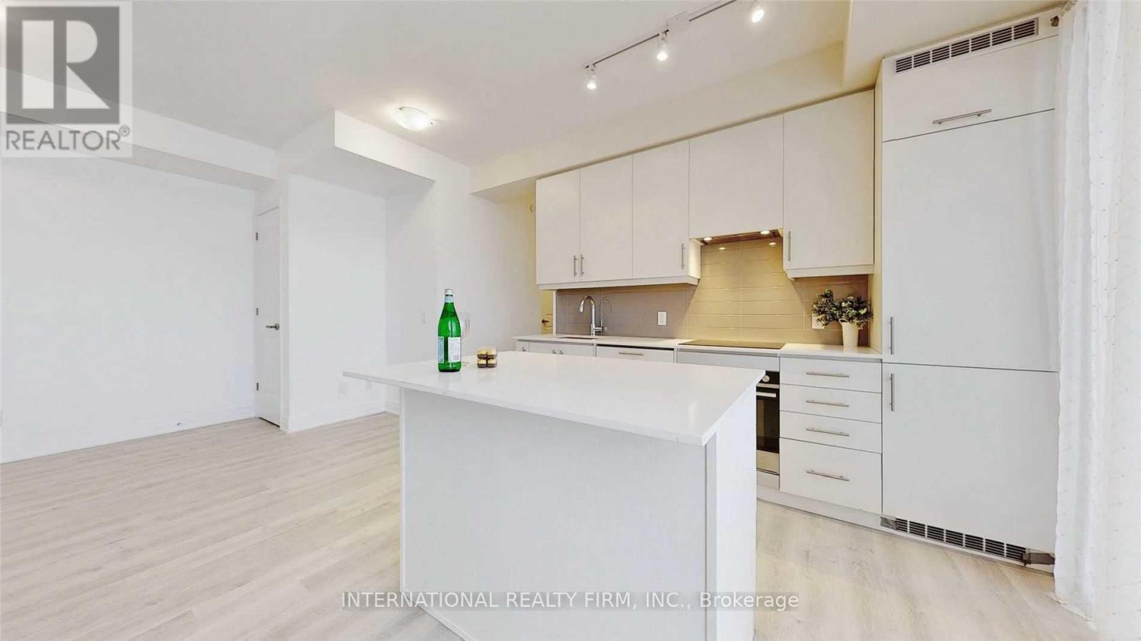 516 - 9085 Jane Street, Vaughan, Ontario  L4K 0L8 - Photo 19 - N12157254
