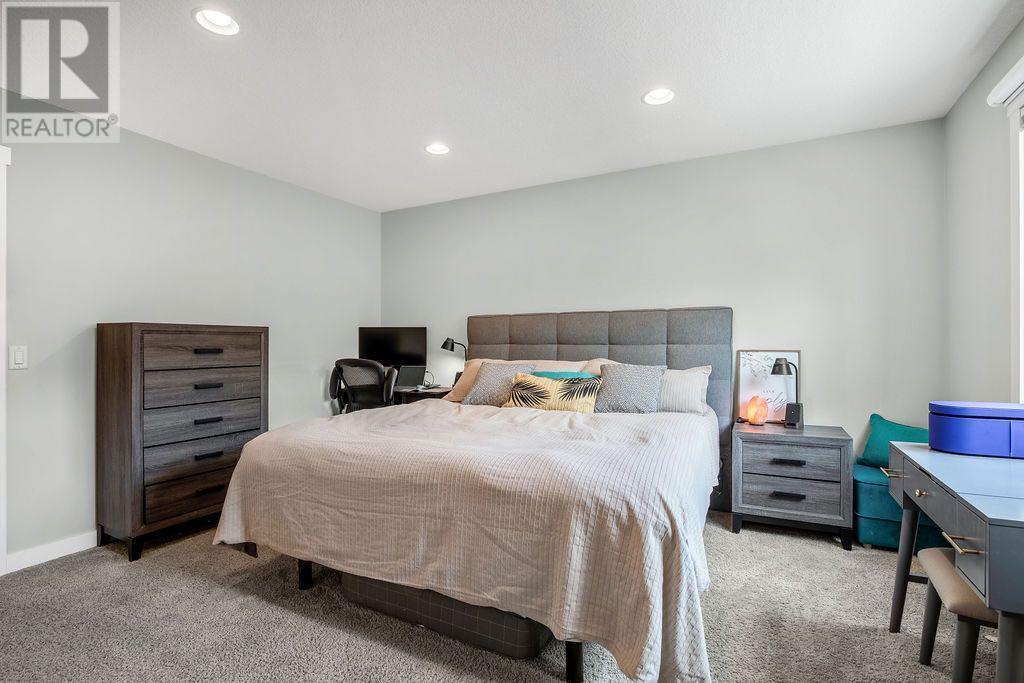 371 Mckenzie Towne Gate Se, Calgary, Alberta  T2Z 1C8 - Photo 18 - A2221424