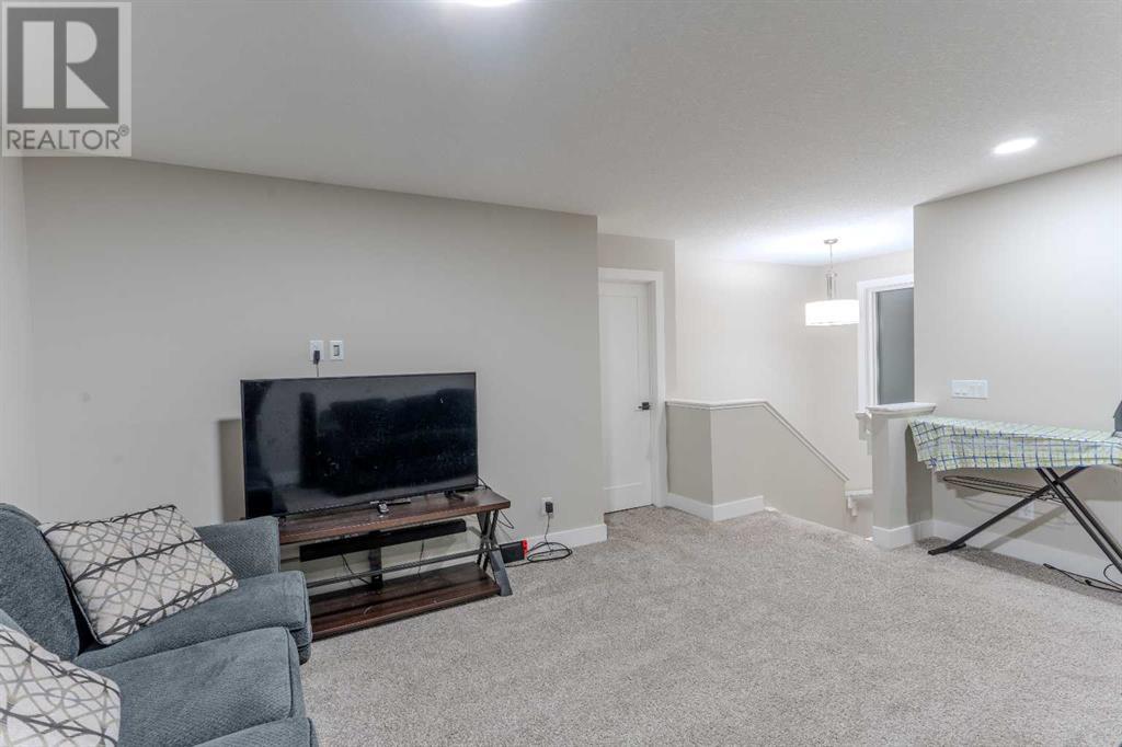 1209 Chinook Gate Bay Sw, Airdrie, Alberta  T4B 5J2 - Photo 21 - A2207435