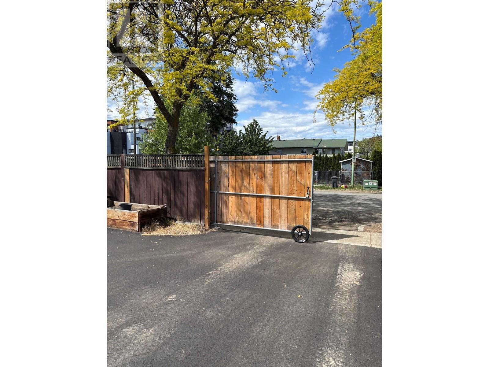 1333 Richter Street, Kelowna, British Columbia  V1Y 2L5 - Photo 15 - 10336527