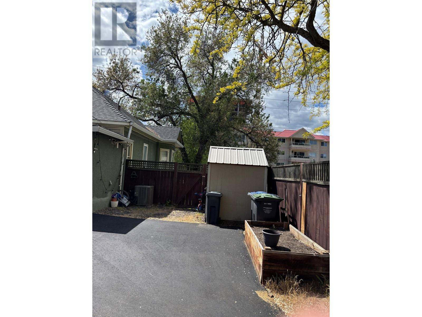 1333 Richter Street, Kelowna, British Columbia  V1Y 2L5 - Photo 9 - 10336527