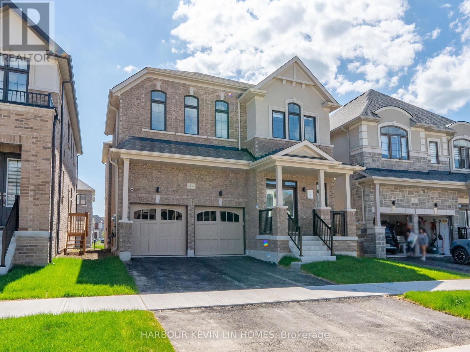 Property at 43 DONALD INGRAM CRESCENT image 3