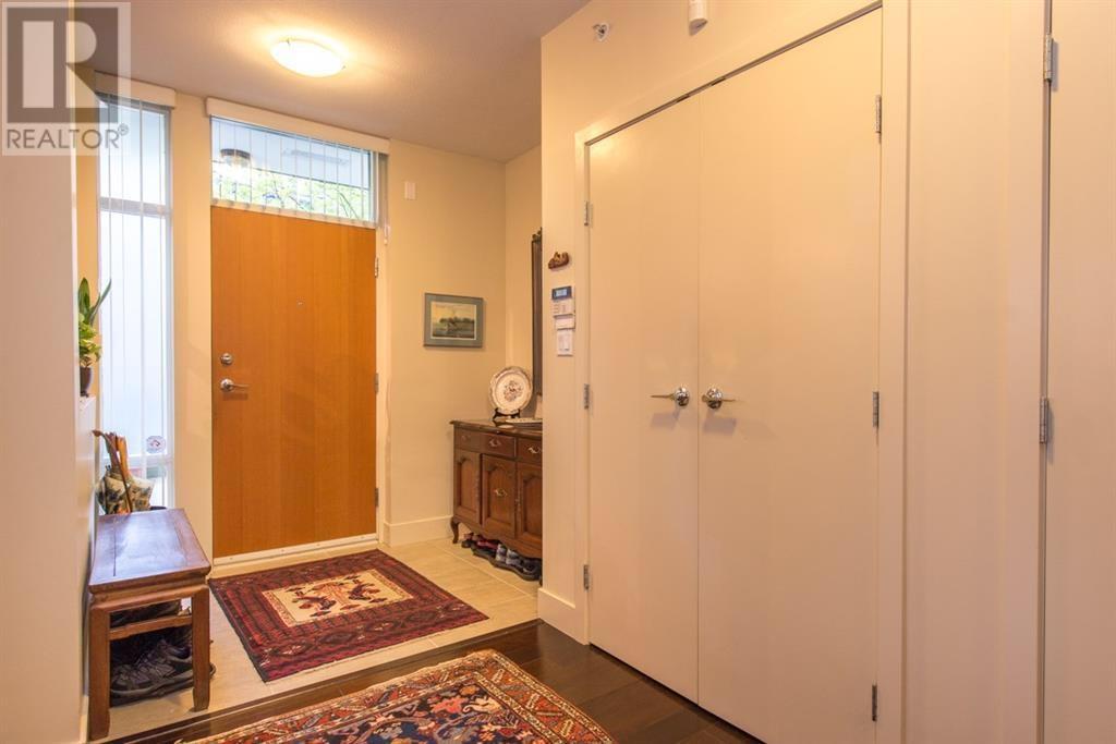 Listing Picture 6 of 10 : 107 6018 IONA DRIVE, Vancouver / 溫哥華 - 魯藝地產 Yvonne Lu Group - MLS Medallion Club Member