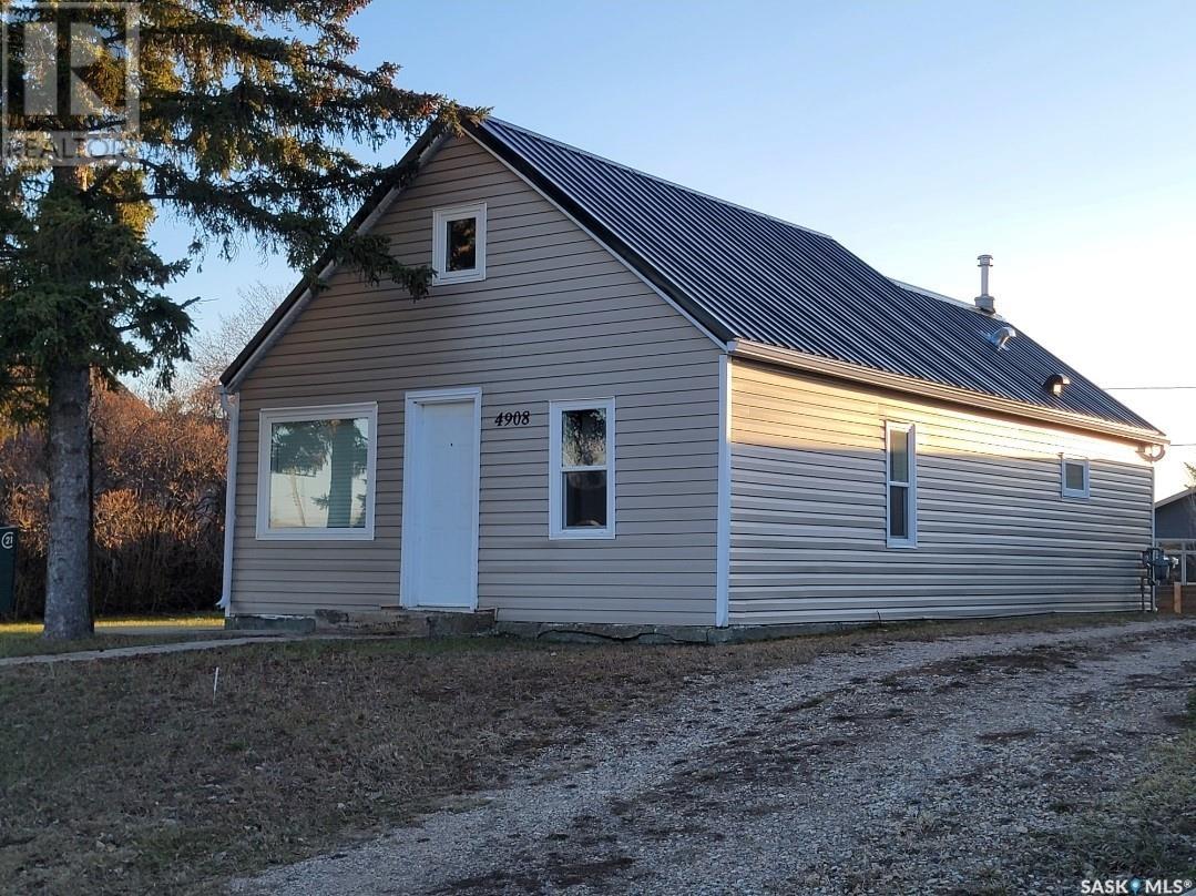 4908 Leader Street, Macklin, Saskatchewan  S0L 2C0 - Photo 4 - SK003784