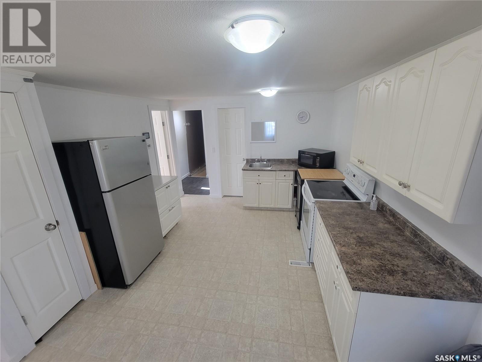 4908 Leader Street, Macklin, Saskatchewan  S0L 2C0 - Photo 7 - SK003784