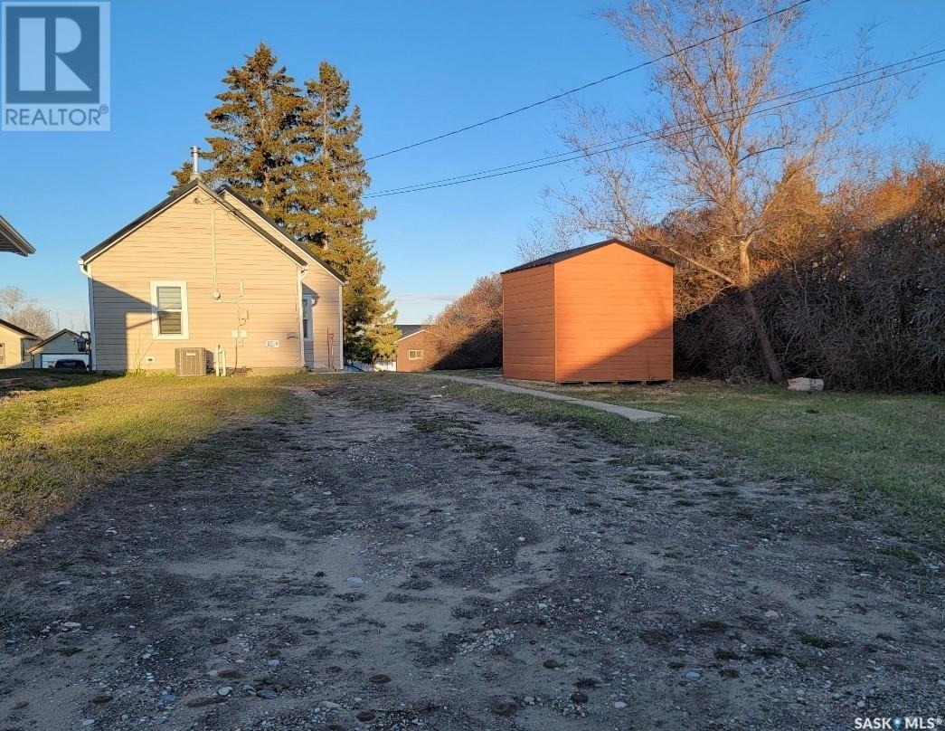 4908 Leader Street, Macklin, Saskatchewan  S0L 2C0 - Photo 5 - SK003784