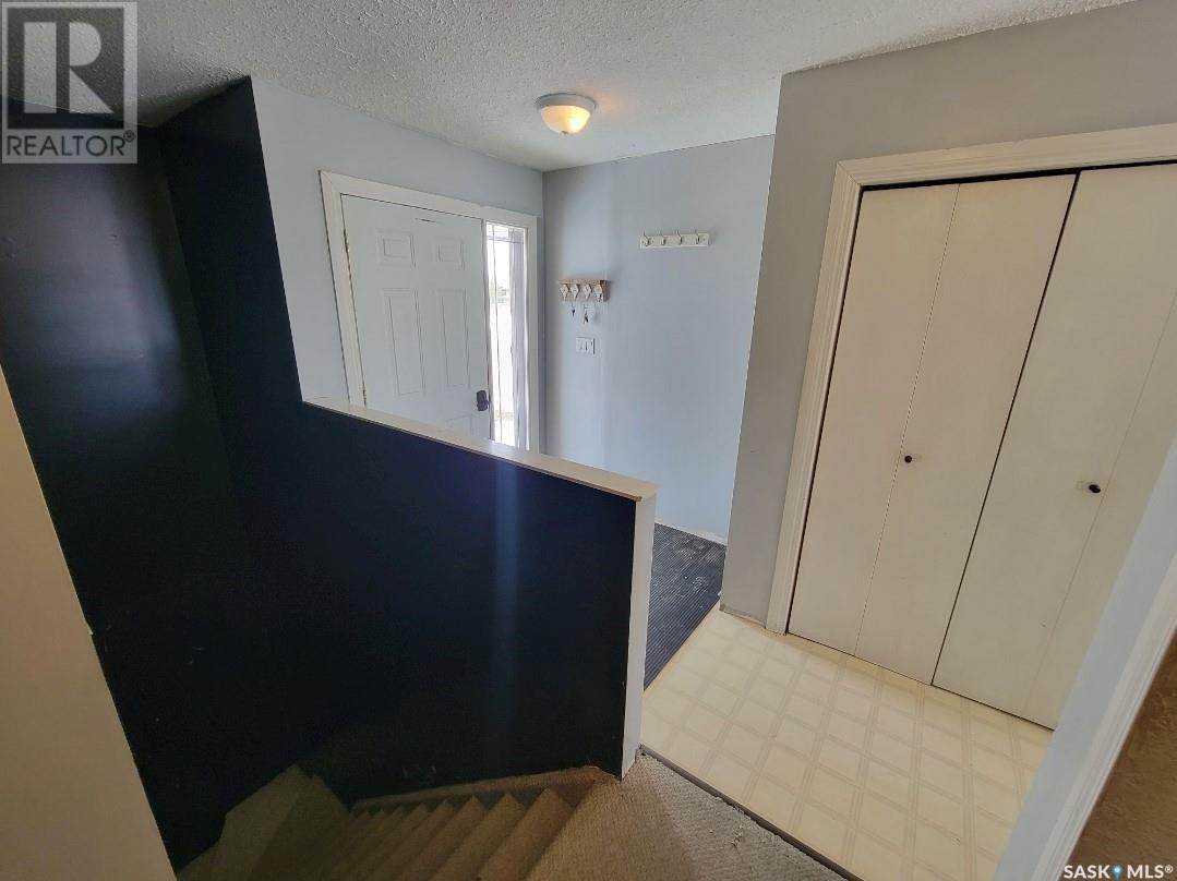 5034 Mirror Drive, Macklin, Saskatchewan  S0L 2S0 - Photo 26 - SK001666