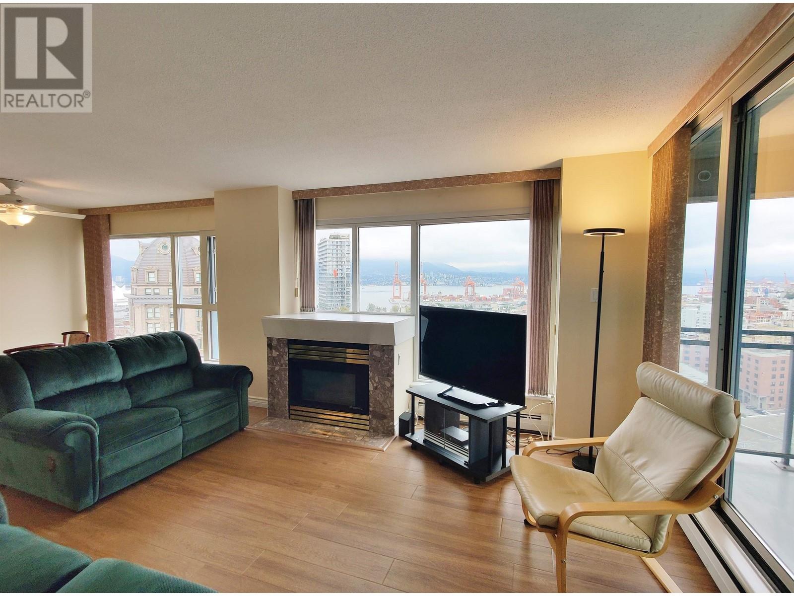 Listing Picture 15 of 30 : 2203 183 KEEFER PLACE, Vancouver / 溫哥華 - 魯藝地產 Yvonne Lu Group - MLS Medallion Club Member