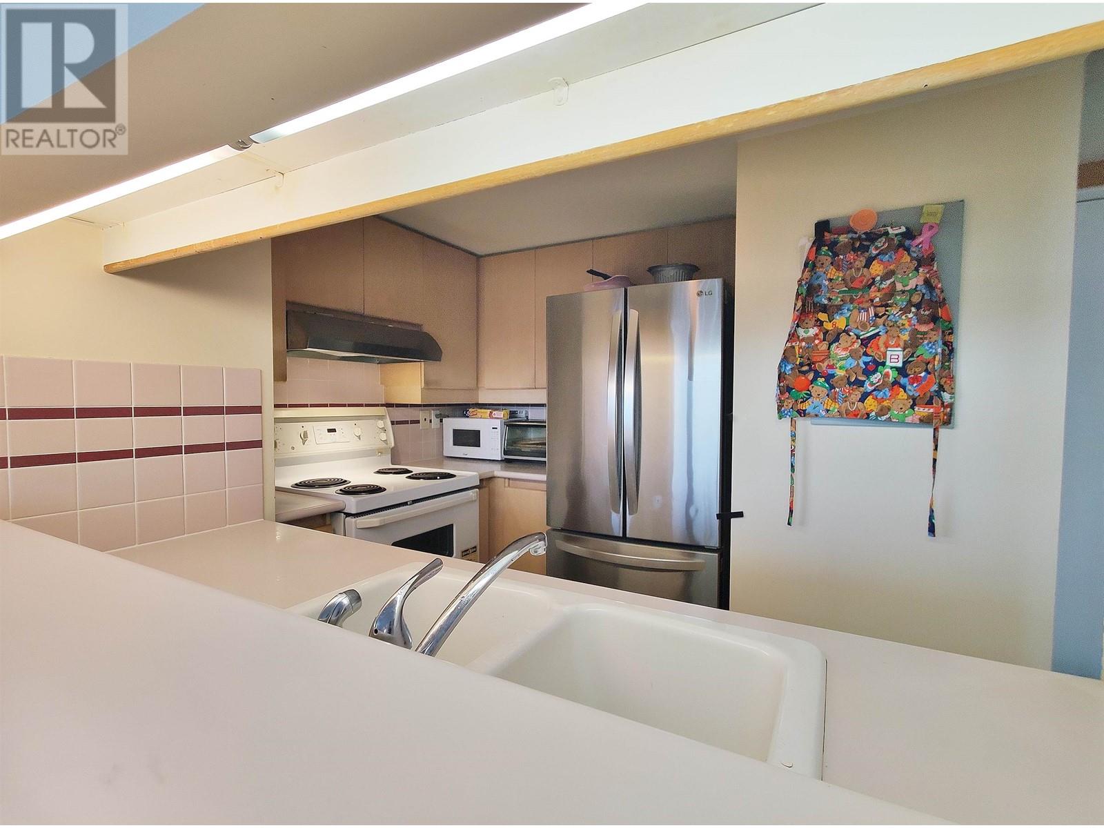 Listing Picture 12 of 30 : 2203 183 KEEFER PLACE, Vancouver / 溫哥華 - 魯藝地產 Yvonne Lu Group - MLS Medallion Club Member