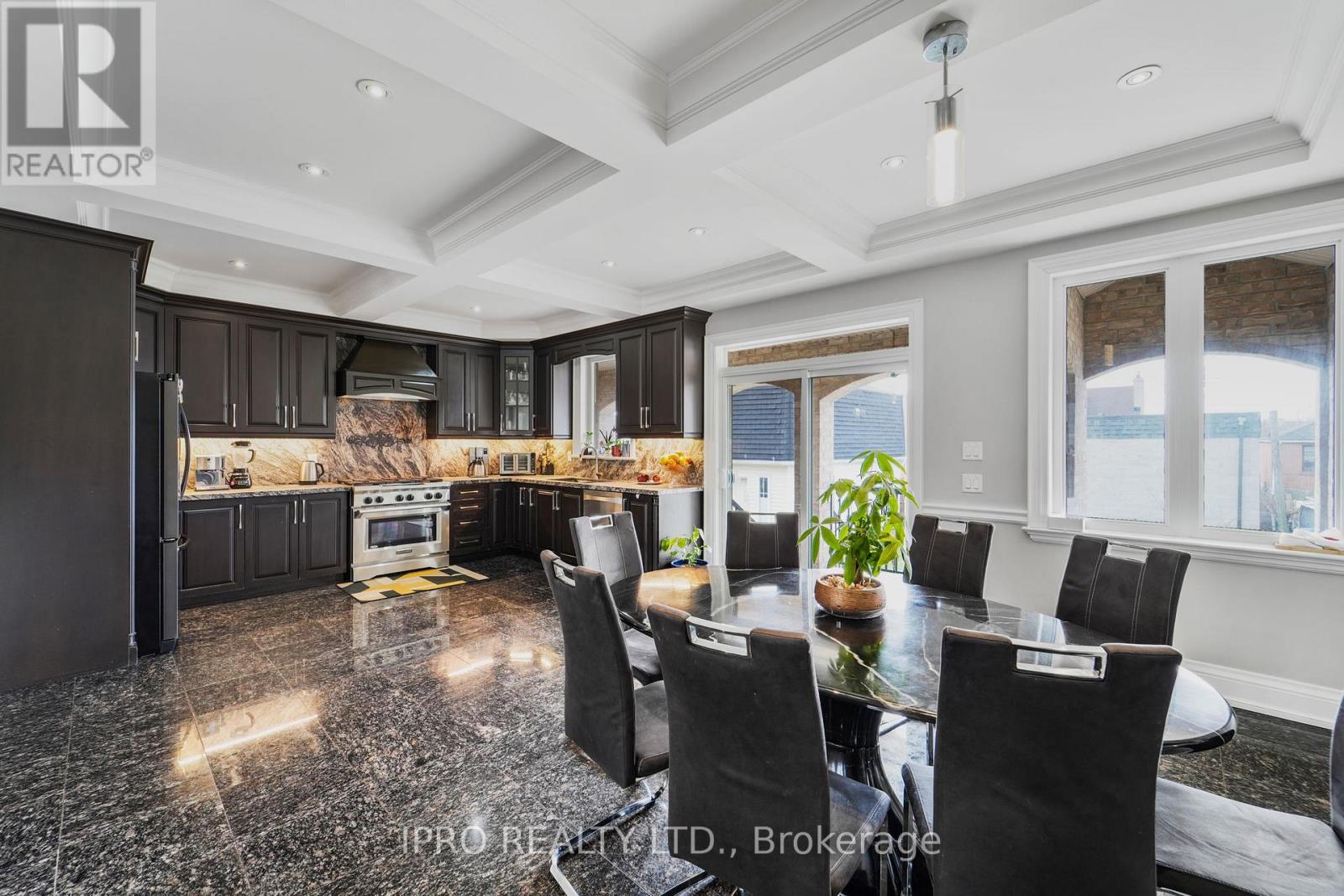 55 Yorkdale Crescent, Toronto (Humberlea-Pelmo Park), Ontario  M9M 1C2 - Photo 16 - W12152010