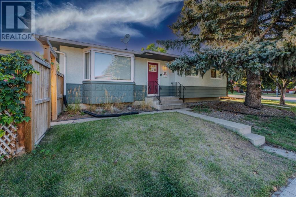 Property at 2403 54 Avenue SW image 5