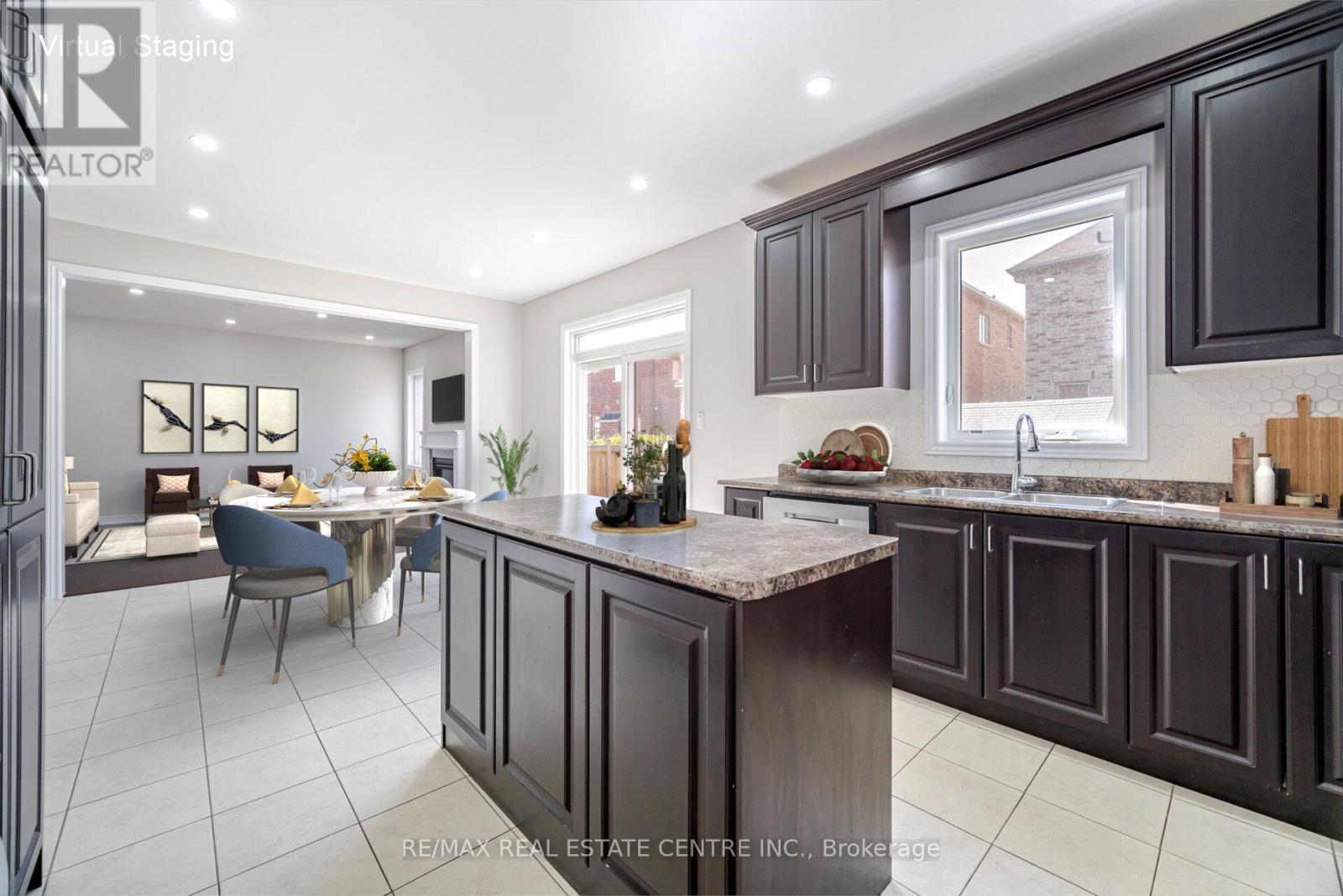 18 Eltesoro Street, Brampton, Ontario  L6P 4J5 - Photo 9 - W12140553