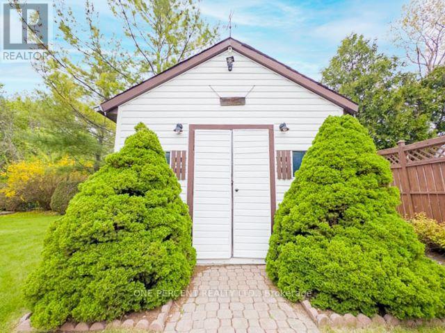 25 Loraine Avenue, Quinte West, Ontario  K8V 6M1 - Photo 34 - X12153714