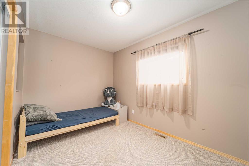552 Heritage Boulevard W, Lethbridge, Alberta  T1K 7S5 - Photo 13 - A2215431