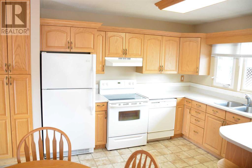Property at 9618 81 Avenue image 3