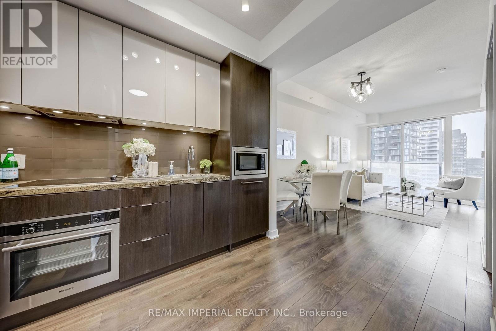 3507 - 125 Blue Jays Way, Toronto, Ontario  M5V 0N5 - Photo 4 - C12157292