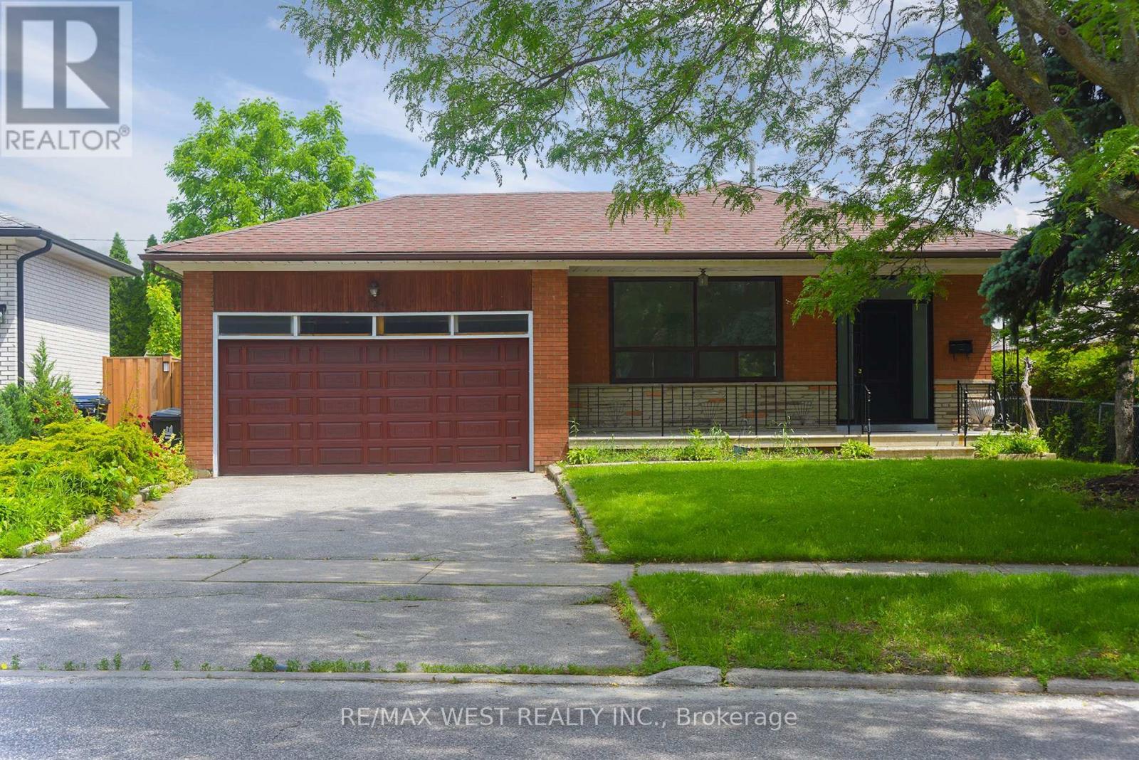BASEMENT - 124 ALLANHURST DRIVE, Toronto, Ontario