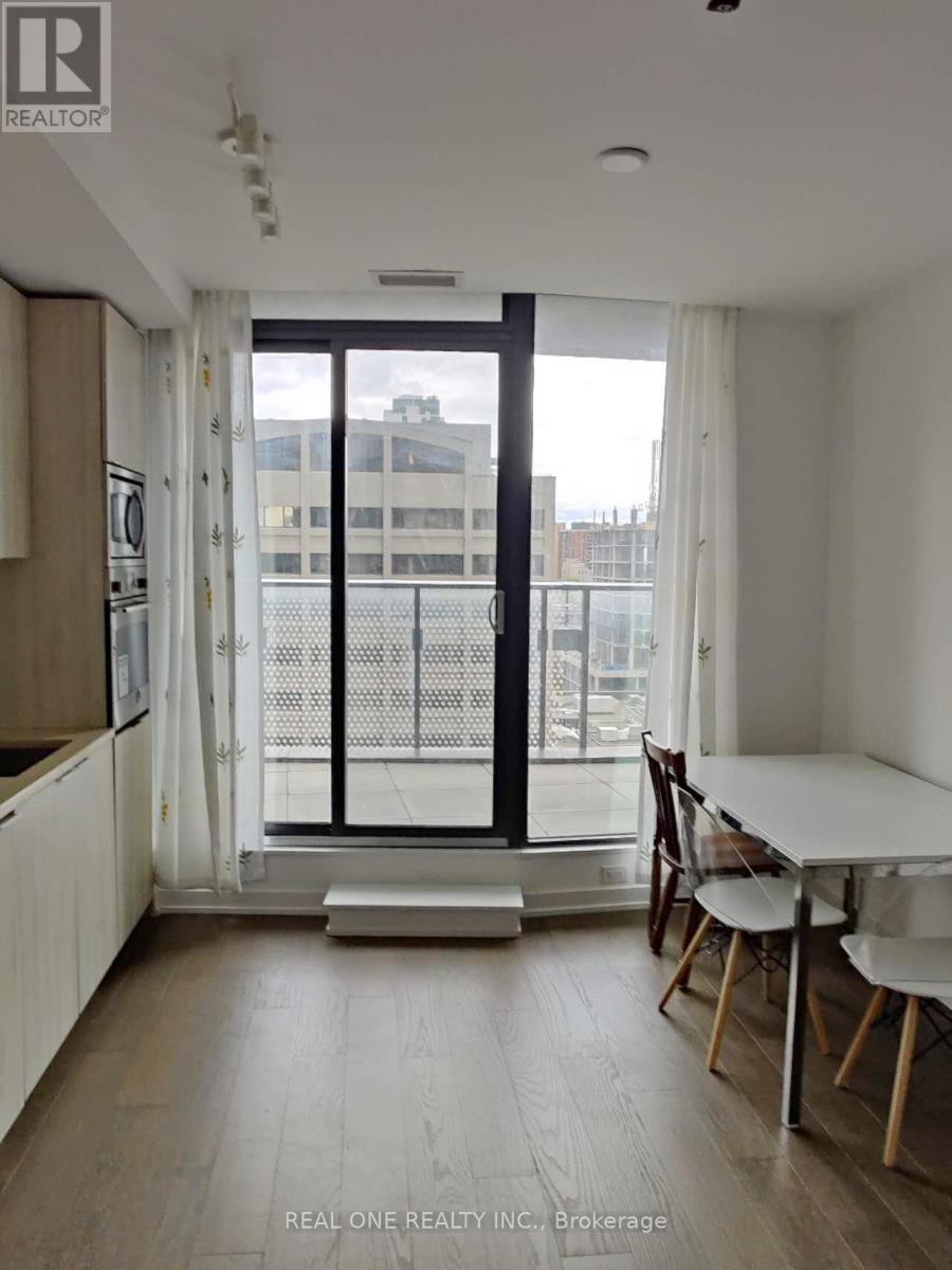 716 - 11 Wellesley Street W, Toronto (Bay Street Corridor), Ontario  M4Y 1E8 - Photo 3 - C12124670