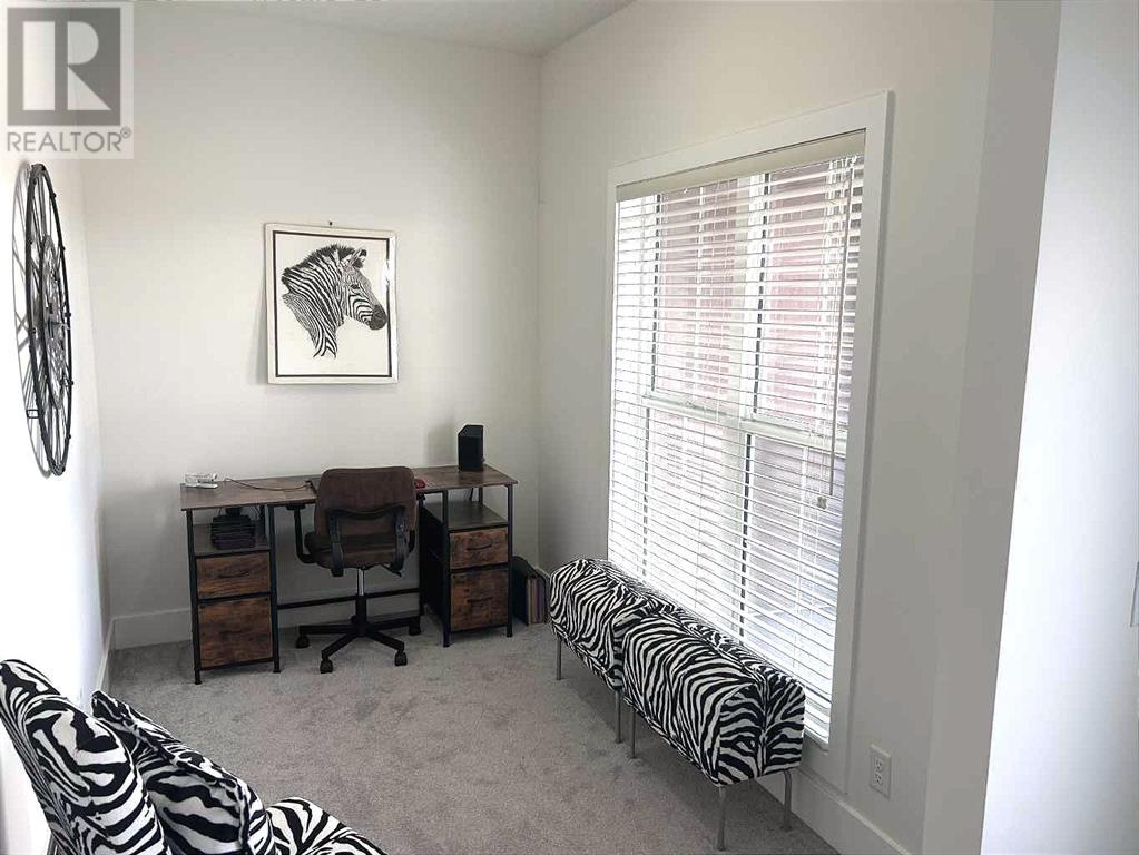 Property at 452 Quarry Way SE image 4
