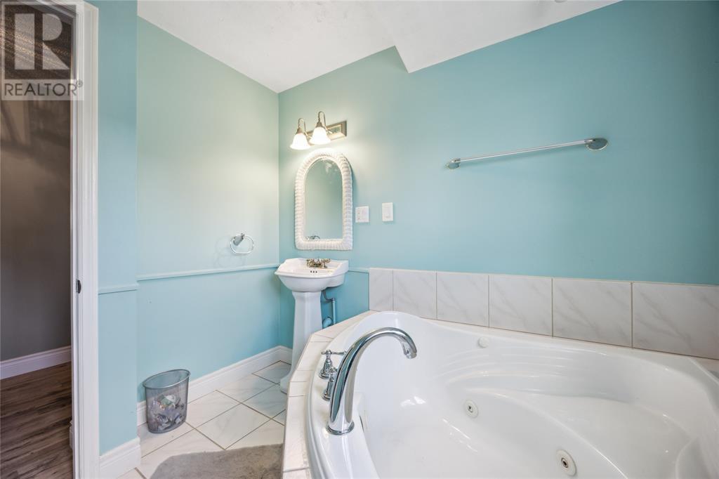 526 Birchbank Avenue, St Clair, Ontario  N0N 1G0 - Photo 26 - 25008432