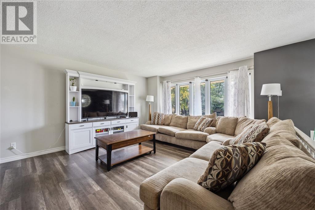 526 Birchbank Avenue, St Clair, Ontario  N0N 1G0 - Photo 3 - 25008432