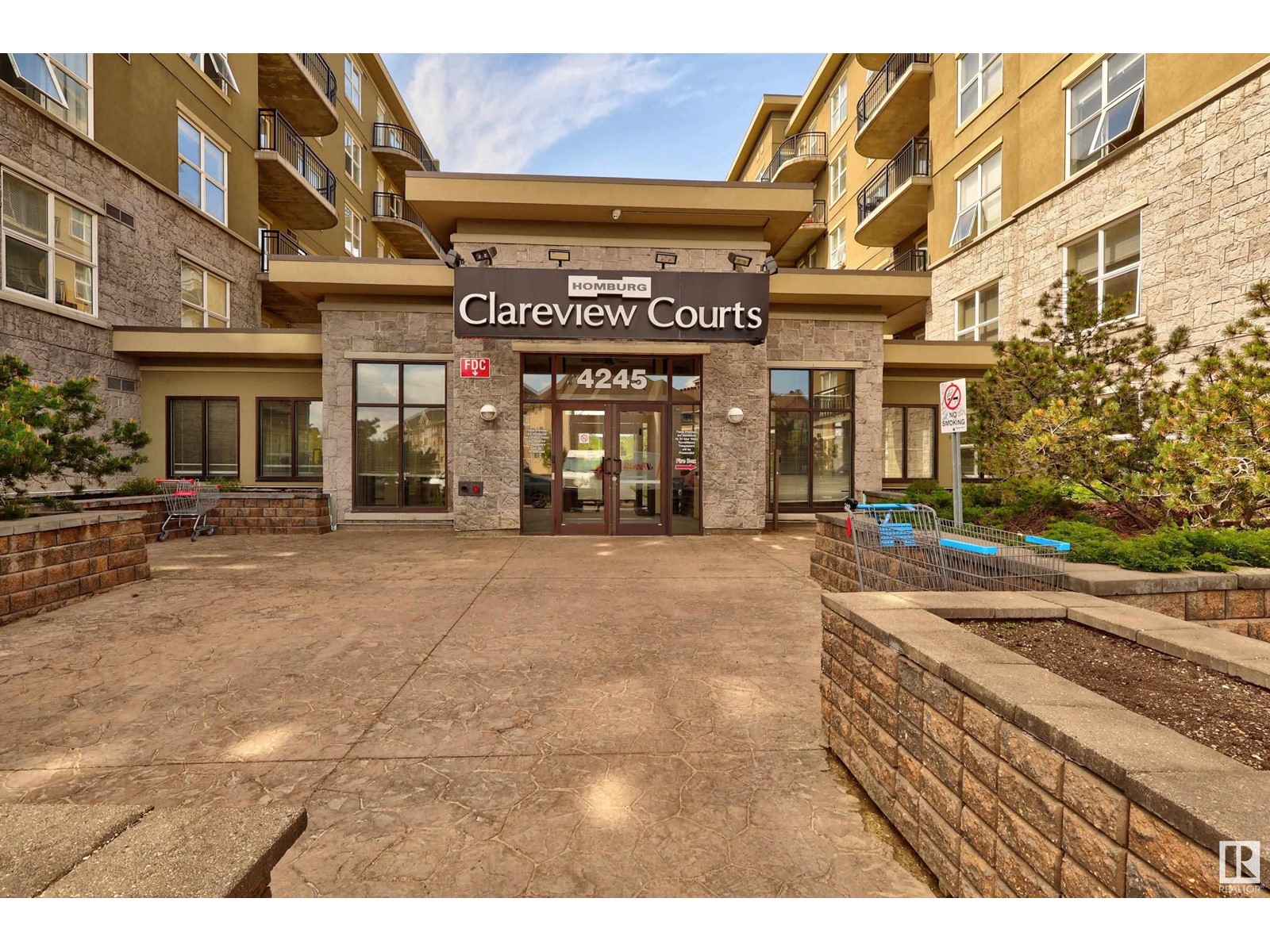 #1-518 4245 139 Av Nw, Edmonton, Alberta  T5Y 3E8 - Photo 1 - E4437268