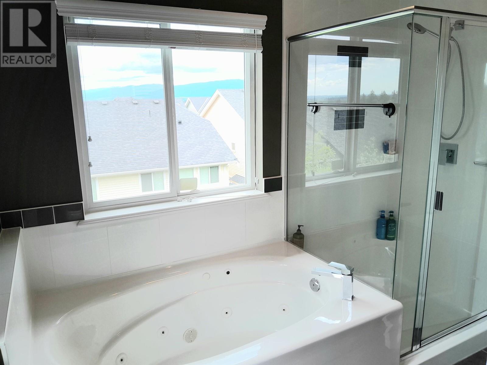 10499 Mceachern Street, Maple Ridge, British Columbia  V2W 0H8 - Photo 17 - R3002067
