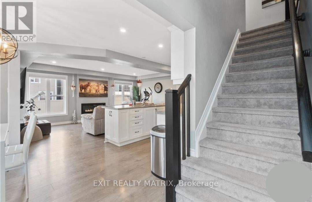 659 Pearl Dace Crescent, Ottawa, Ontario  K2J 0R5 - Photo 6 - X12157322