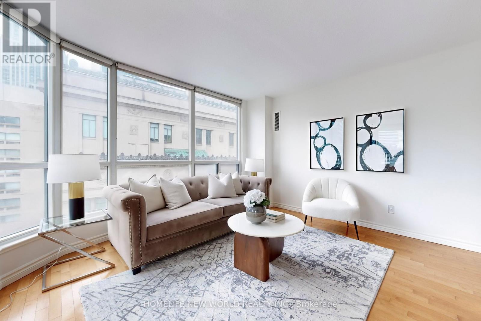 1206 - 7 Carlton Street, Toronto, Ontario  M5B 2M3 - Photo 4 - C12157313