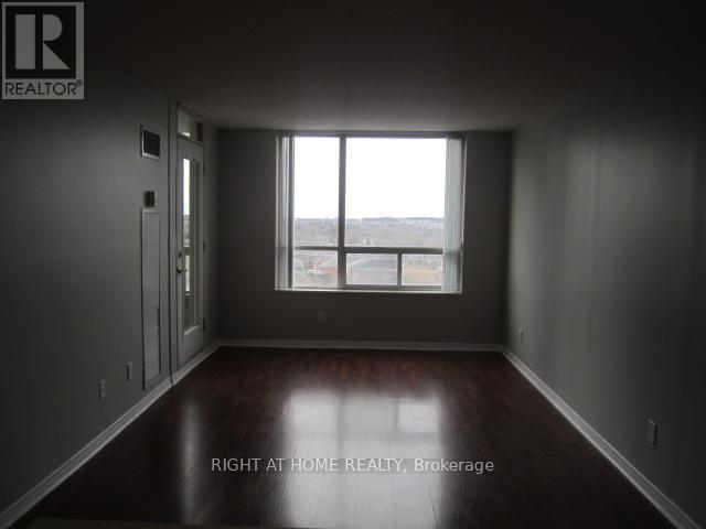 907 - 9 Northern Heights Drive, Richmond Hill, Ontario  L4B 4M5 - Photo 7 - N12157329
