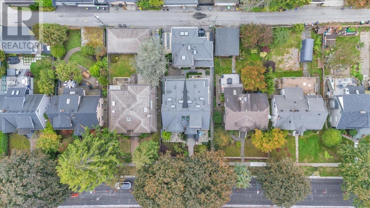 Listing Picture 25 of 28 : 3255 W KING EDWARD AVENUE, Vancouver / 溫哥華 - 魯藝地產 Yvonne Lu Group - MLS Medallion Club Member