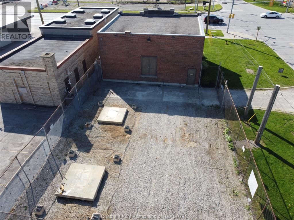 429 Richmond Street, Chatham, Ontario N7M 1R1 - Photo 3 - 25012333
