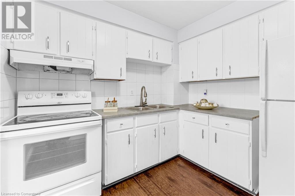 51 Paulander Drive Unit# 61, Kitchener, Ontario  N2M 5E5 - Photo 15 - 40727778
