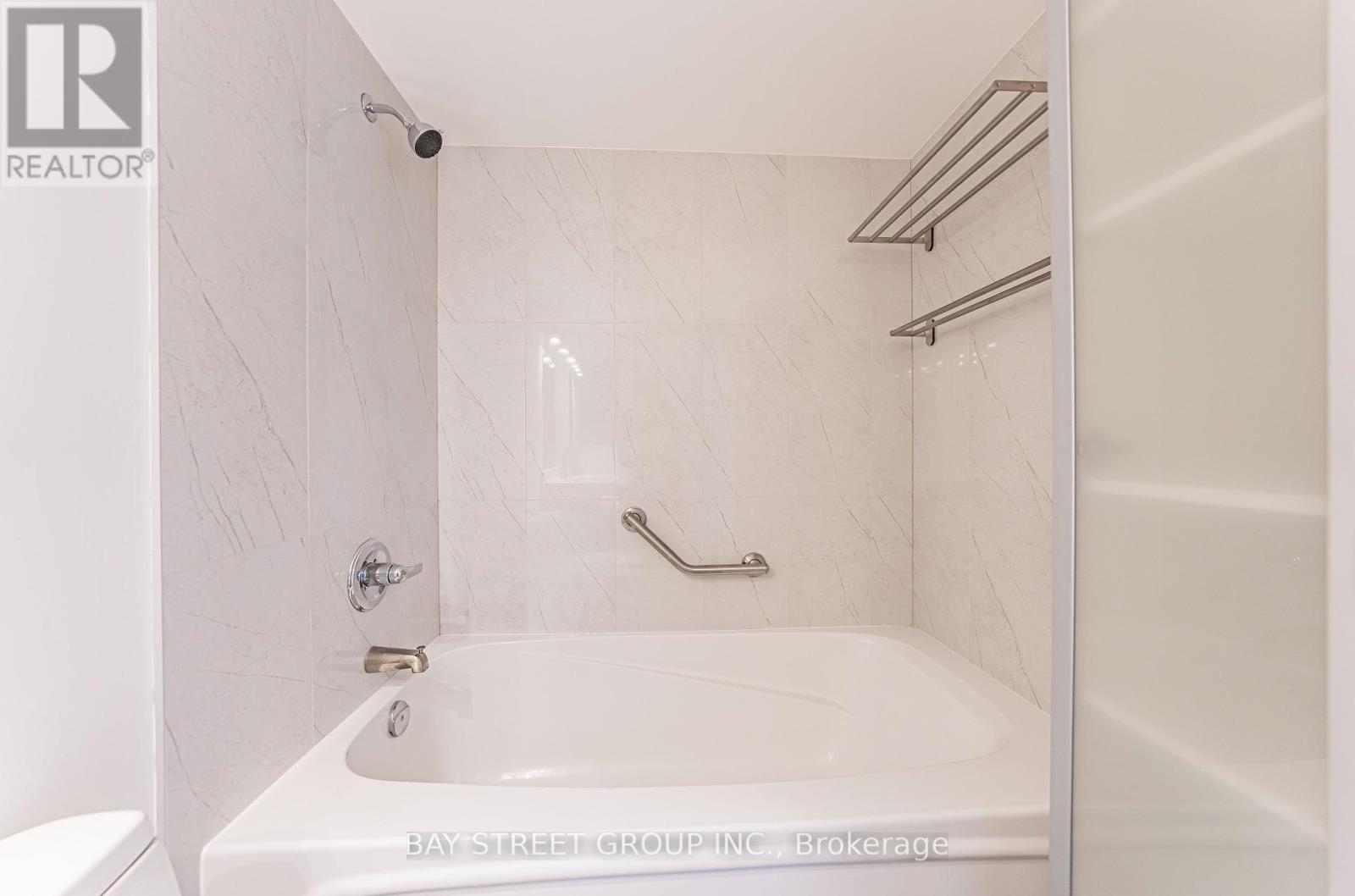 2106 - 21 Hillcrest Avenue, Toronto, Ontario  M2N 7K2 - Photo 26 - C12157334