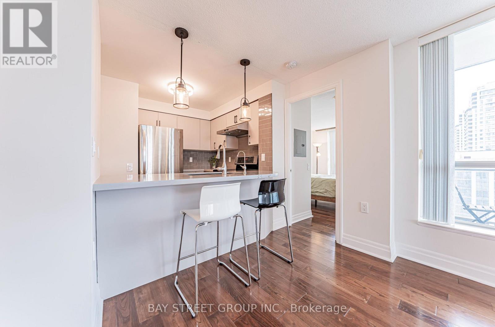 2106 - 21 Hillcrest Avenue, Toronto, Ontario  M2N 7K2 - Photo 8 - C12157334