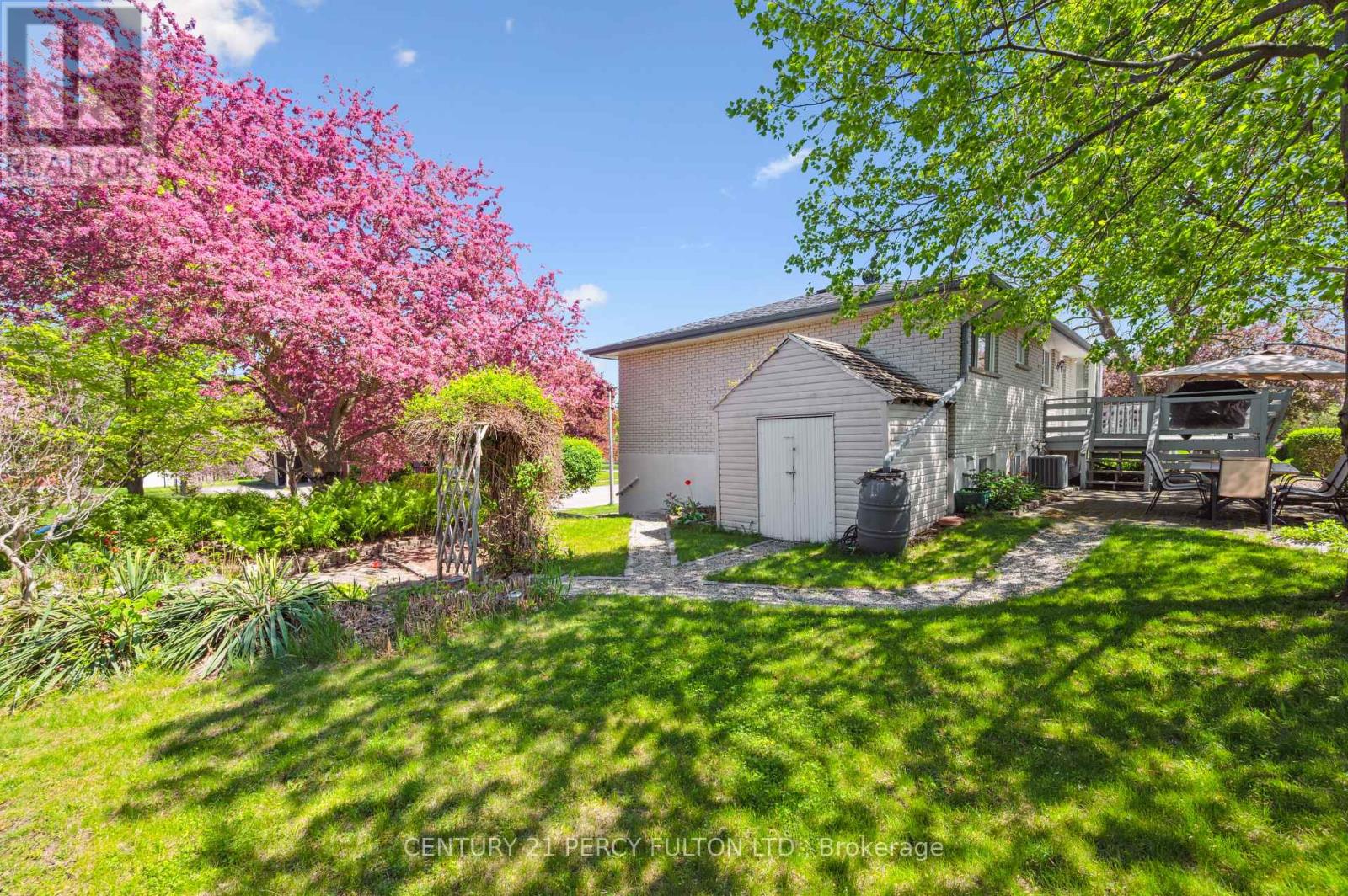 595 Northgate Avenue, Waterloo, Ontario  N2L 4R1 - Photo 28 - X12157331