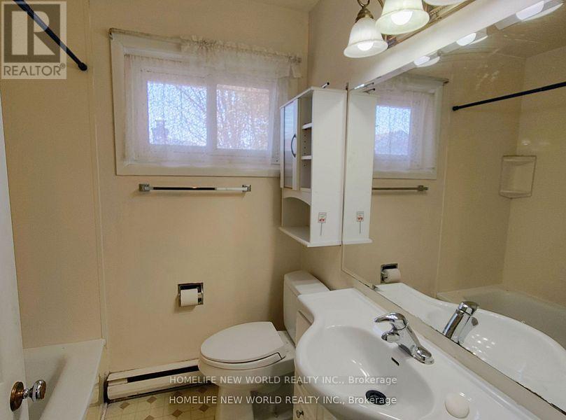 22 Nelles Avenue, Quinte West, Ontario  K8V 3A7 - Photo 20 - X12097444