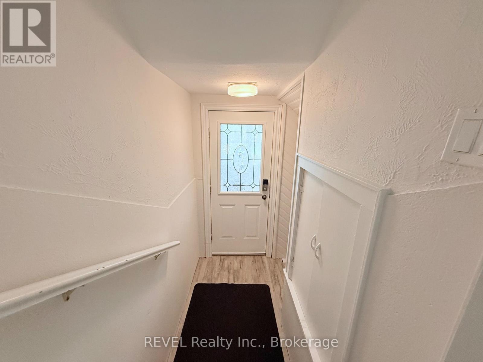 90 Tanbark Road, Niagara-On-The-Lake, Ontario  L0S 1J1 - Photo 18 - X12157337