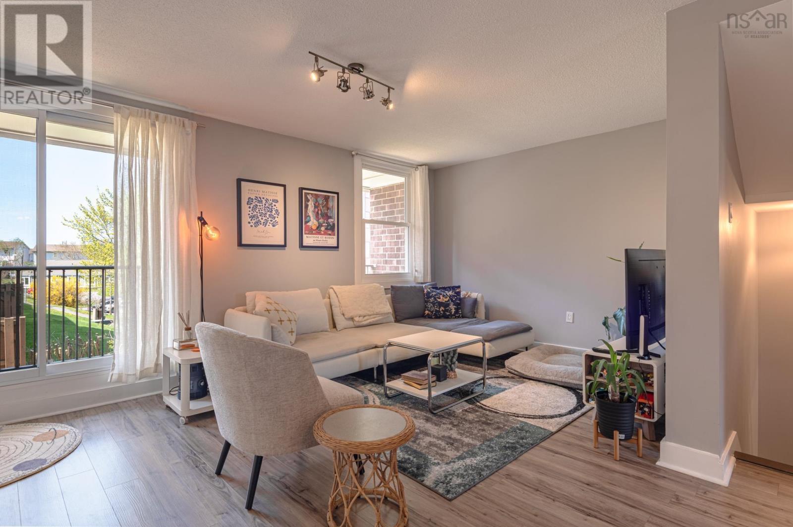 5557 Sentinal Square, Halifax, Nova Scotia  B3K 4A8 - Photo 6 - 202511219